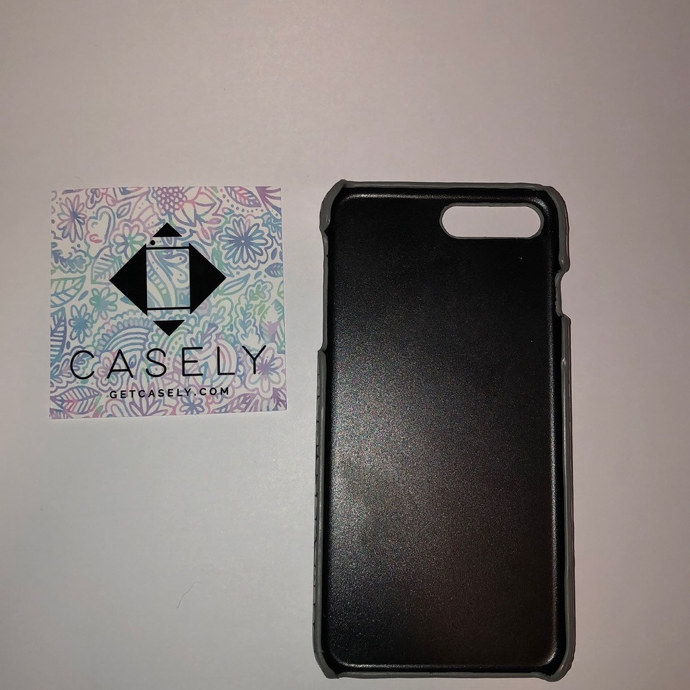 iPhone 8 Plus case - Picture 3 of 3